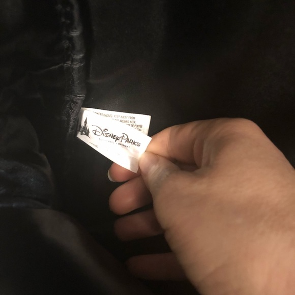 Temp price drop 1/11 🎠Disney Parks Minnie Mouse Backpack- 451 $30 or $25 w/offer - Picture 3 of 4